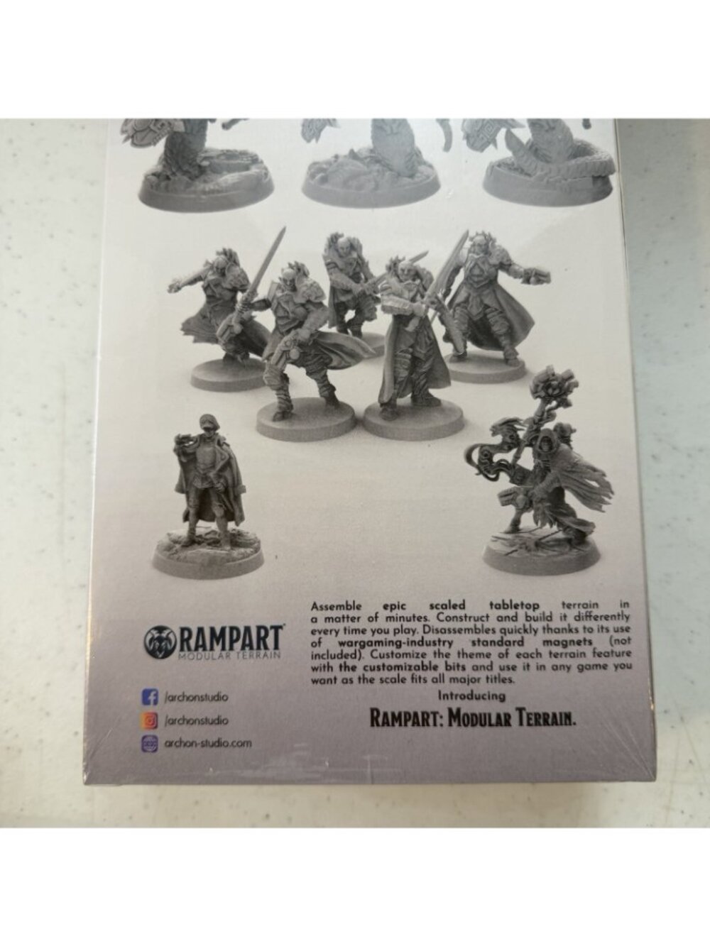 Rampart Modular Terrain- Starcide Promo Pack - 10 Miniatures Sealed NEW - Picture 7 of 7
